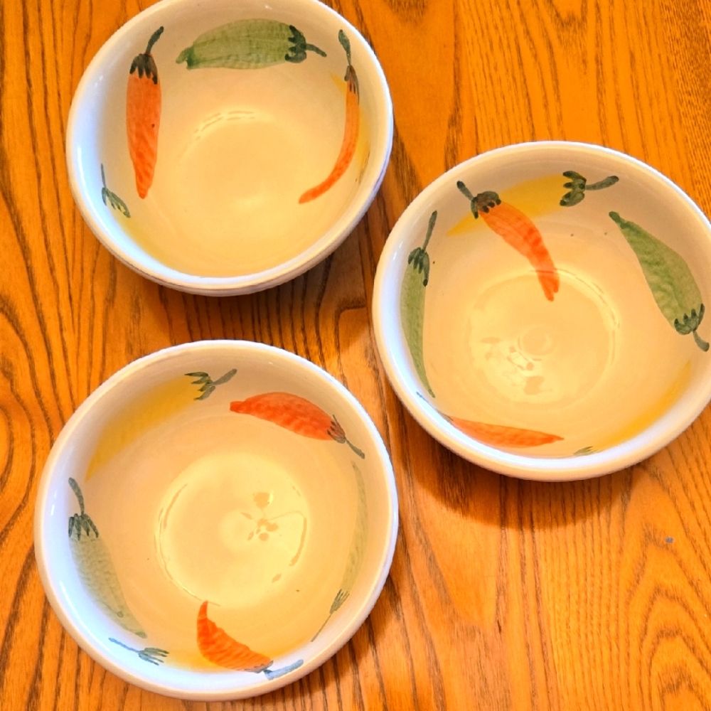 Colorful Southwestern Vegetable Pattern Bowls